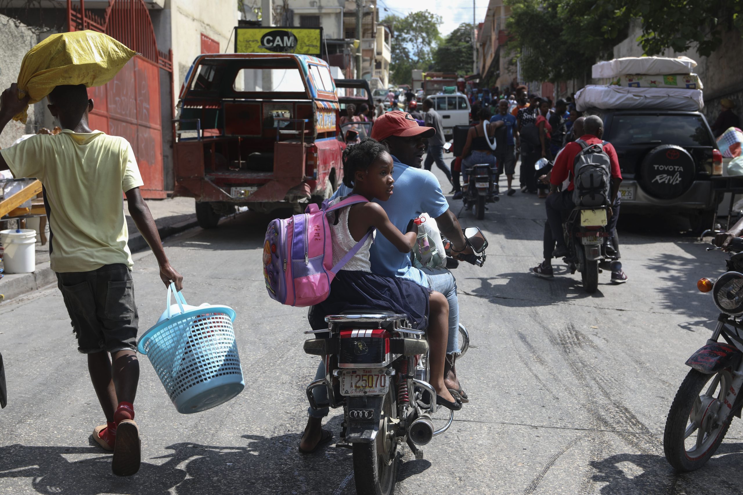 The number of children recruited by gangs in Haiti soars by 70%, UNICEF ...