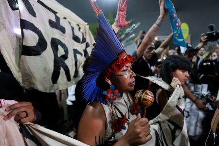 COP30 host Brazil urges unity as climate summit deadlocked over fossil fuels