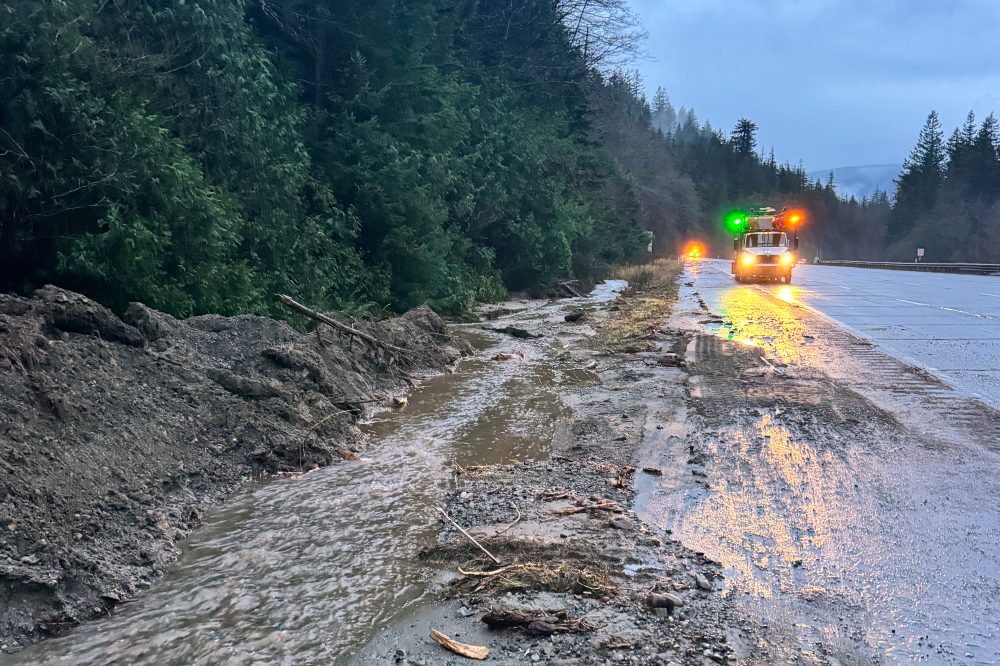 Storms bring heavy rain to the Pacific Northwest, snow and freezing ...