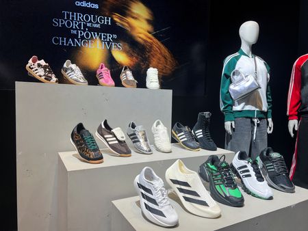 Adidas expects operating profit to rise to 2.3 billion euros in 2026