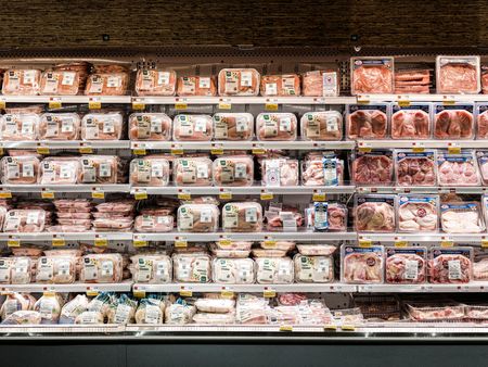 Exclusive-US, China discuss farm goods, managed trade in ‘remarkably stable’ Paris talks-sources