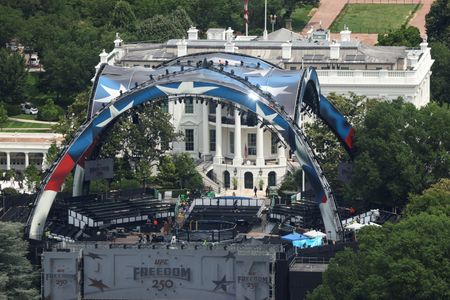 Trump’s grand sporting season begins with UFC fights on White House lawn