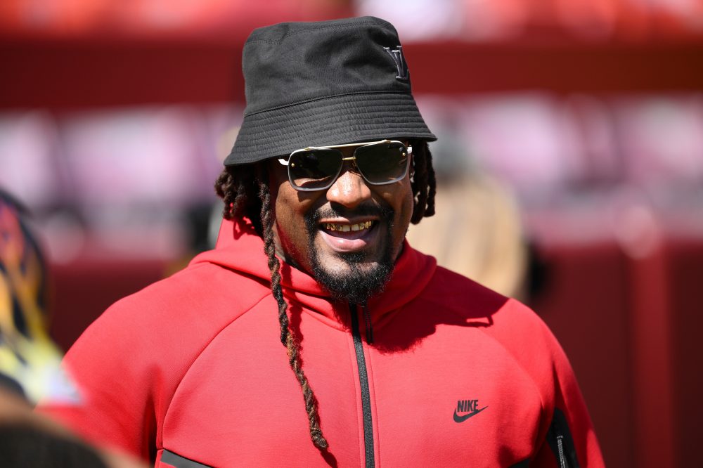 Marshawn Lynch adds football element to Hockey Diversity Alliance’s SummerFest event in Toronto