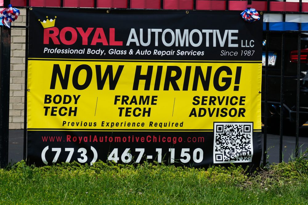 US filings for unemployment aid fall to 187,000 last week, fewest since 1969