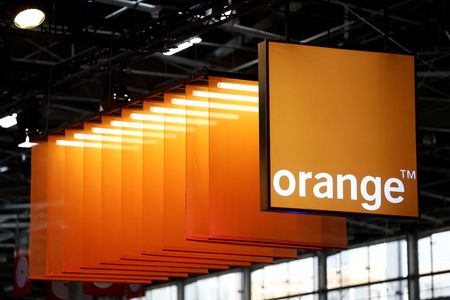Orange and Morrison plan French data-centre JV targeting 400 MW for AI demand