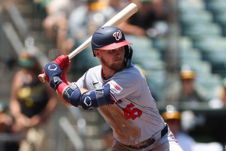 B Curtis Mead (wrist) leaves Red Sox debut; X-rays negative