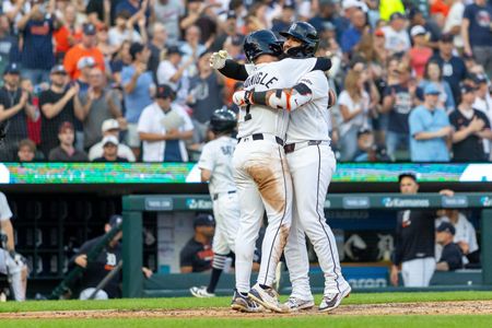 MLB roundup: Gleyber Torres drives in 5 as Tigers pound Orioles