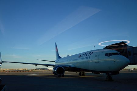 Delta to offer sports game on flights with DraftKings but no betting