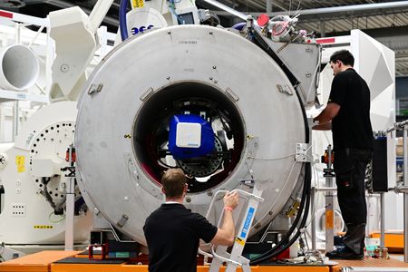 Siemens Healthineers cuts revenue forecast on diagnostics weakness