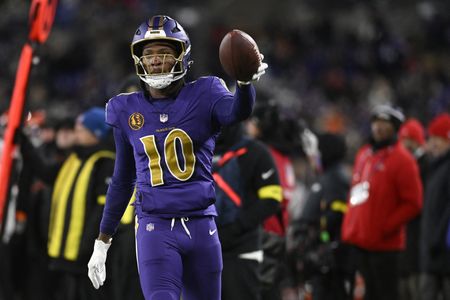 DeAndre Hopkins joins Georgia Tech as assistant WRs coach