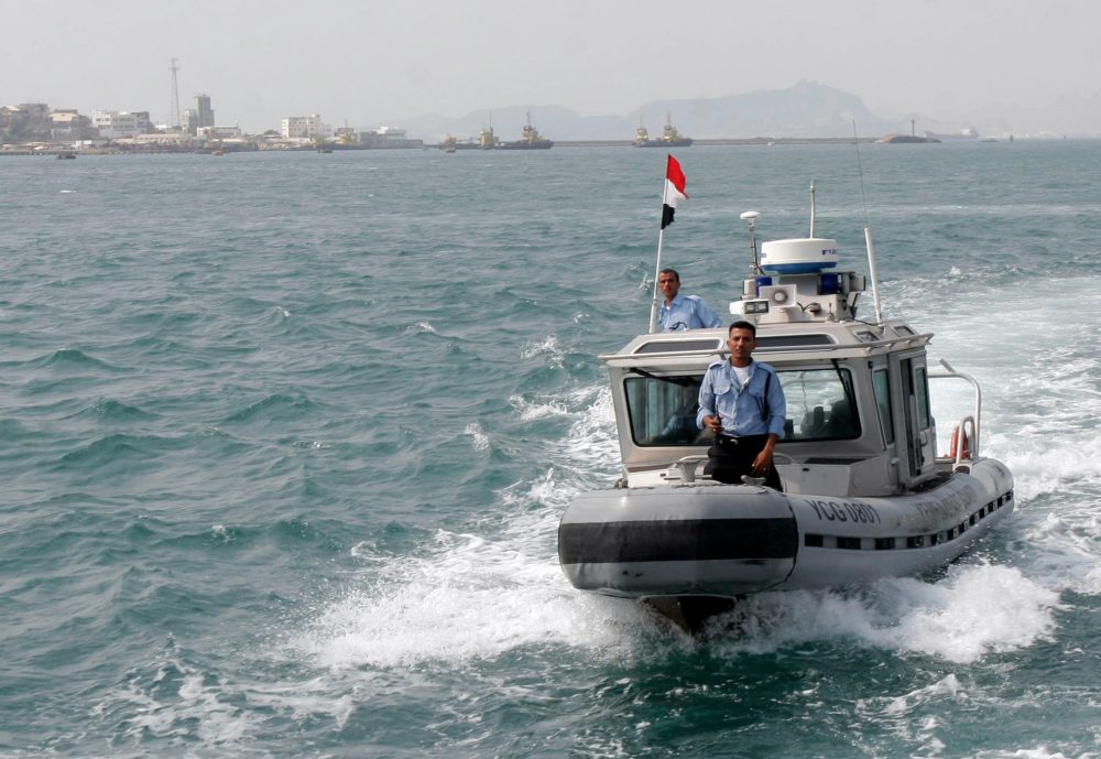 Somali pirates hijack oil tanker off Yemen in latest attack