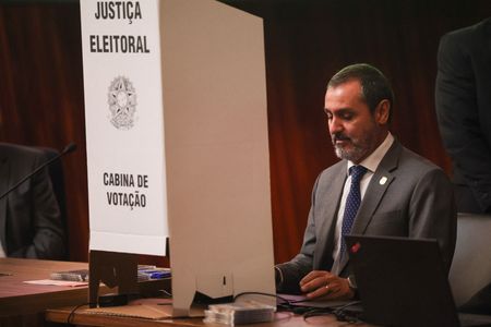 Brazil top court judge orders reinstatement of federal police chief