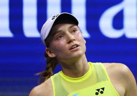 Tennis-Rybakina not putting pressure on herself before Sabalenka showdown