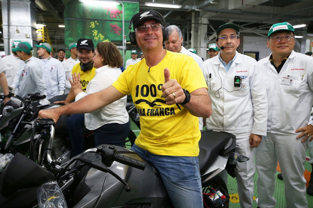 Brazil’s Flávio Bolsonaro investigated over payments from disgraced banker