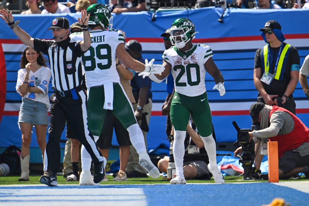 Breece Hall powers Jets past Titans 23-10 in a dominant season opener against their former coach
