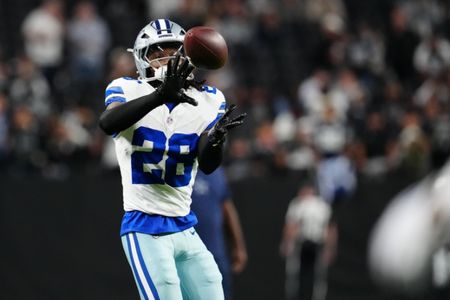 Report: Cowboys S Malik Hooker to see specialist for forearm fracture