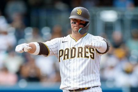 Padres activate 1B Ty France for playoff stretch drive