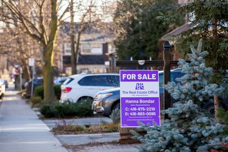 Canadian home sales fall in August as economic uncertainty grows