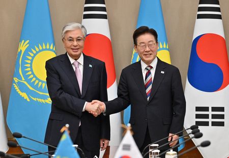 South Korea, Kazakhstan sign MoU on atomic energy, explore mineral trade