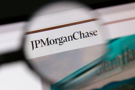 JPMorgan expects investment banking, trading to shine in third quarter