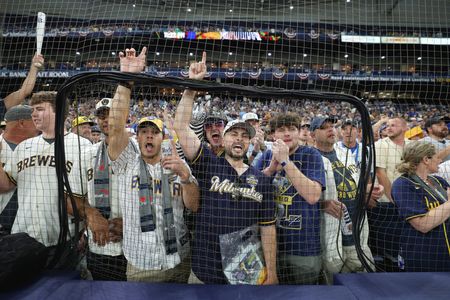 World Series notebook: Brewers fans take over Tropicana Field