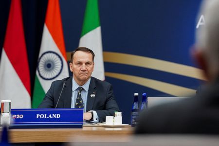 Poland’s Sikorski calls for rapid ceasefire in Black Sea to allow food shipments